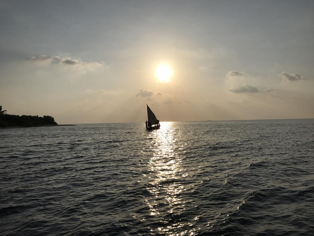 ホテル Kalaafaanu Retreat Hangnaameedhoo エクステリア 写真